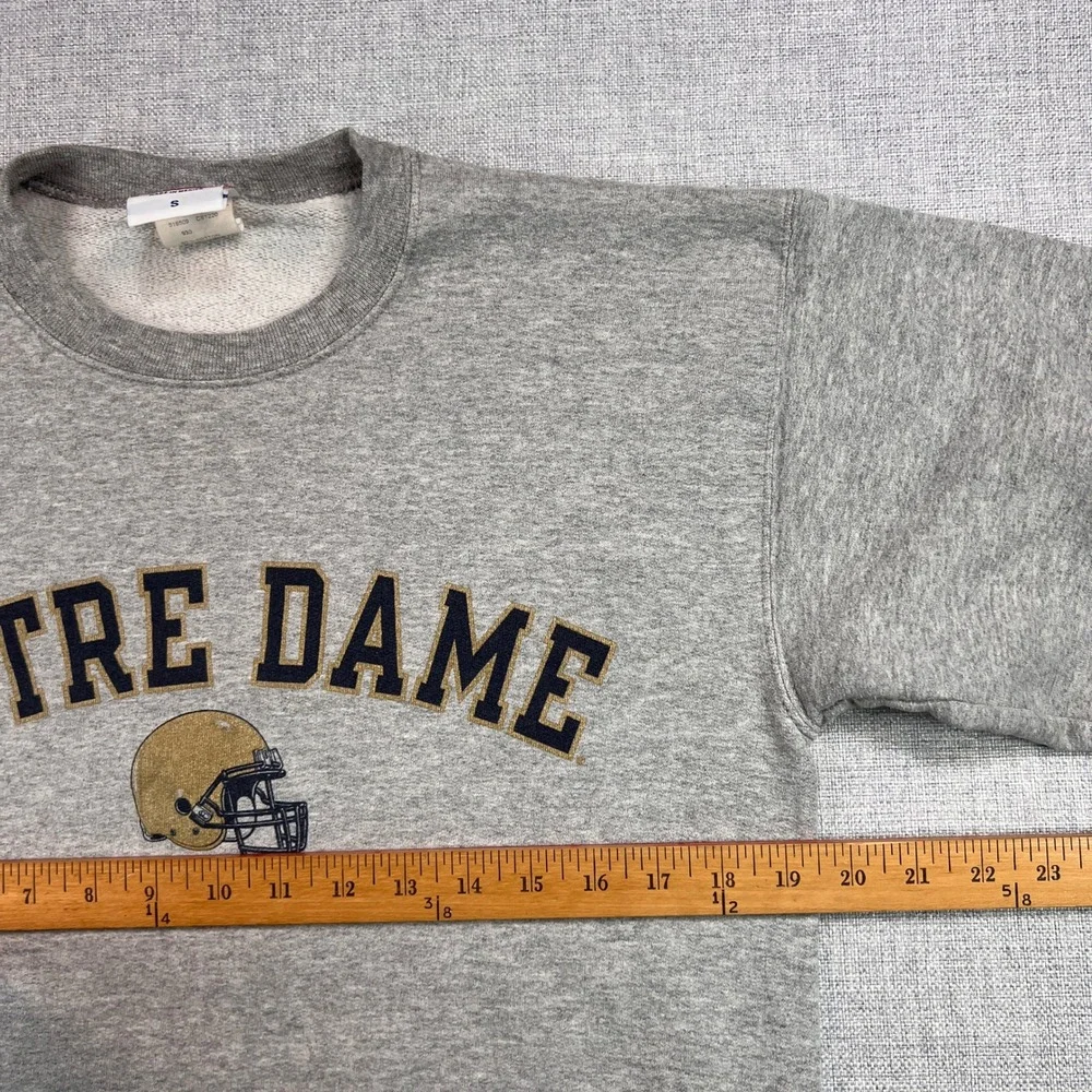 VTG 90s Champion Notre Dame Fighting Irish Crewneck Sweatshirt Men S Gray Helmet
